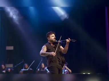 A banda Bicho de Pé, um dos principais nomes do forró pé de serra no País, faz show  sábado em Guarapari