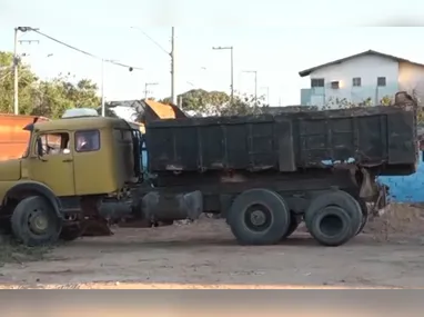 Mulher foi espancada após invadirem a residência dela