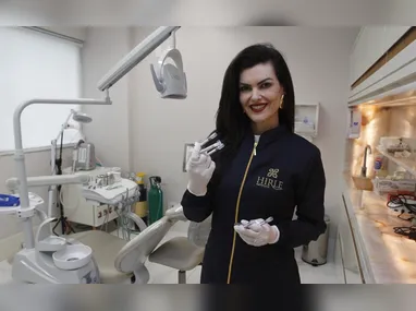 Imagem ilustrativa da imagem Dentistas proibidos de usar PMMA na estética