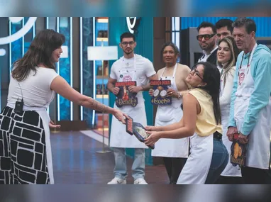 Maria volta a Araxá para colocar em prática seu plano de vingança contra a protagonista