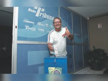 Veículo foi retirado pela Guarda Civil Municipal de Vitória para não comprometer o trânsito na região
