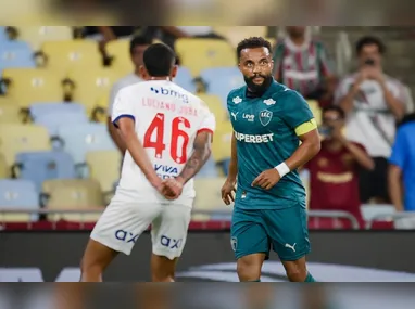 O jogo foi muito disputado com muitas faltas e com poucas chances de gol