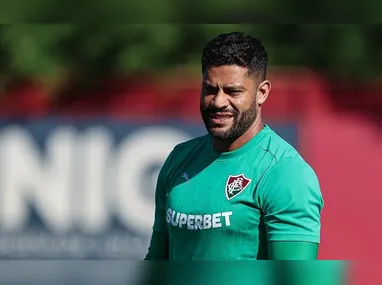 Clube publicou fotos do jogador em seu perfil no Instagram