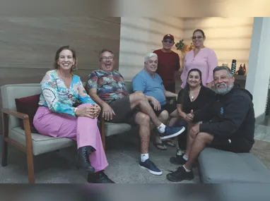 Imagem ilustrativa da imagem Grupo com mais de 100 ex-alunos revive adolescência em encontros no Parque Moscoso