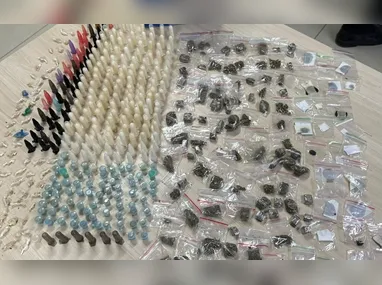 Imagem ilustrativa da imagem Homem é preso e drogas são apreendidas em Cariacica
