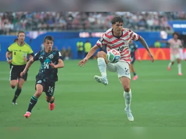 O jogador Lionel Messi durante treino da seleção argentina em preparação para a Copa do Mundo de 2026, em Kansas City, nos Estados Unidos, nesta quinta-feira, 11. A Argentina estreia no Mundial contra a Argélia, na próxima terça-feira (16), em Kansas City