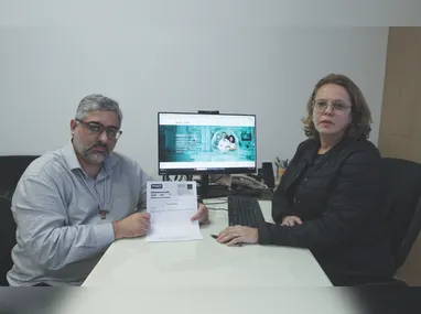 Imagem ilustrativa da imagem Máfia da falta ao trabalho: atestados falsos vendidos a partir de R$ 29 na internet
