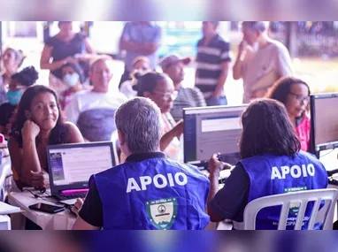 Fios elétricos em poste: alternativa 
é mais barata para o consumidor