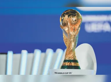 Meia trata lesão grau dois na panturrilha e não enfrenta a Arábia Saudita nesta segunda-feira (em Miami); Bielsa também tem baixas na zaga