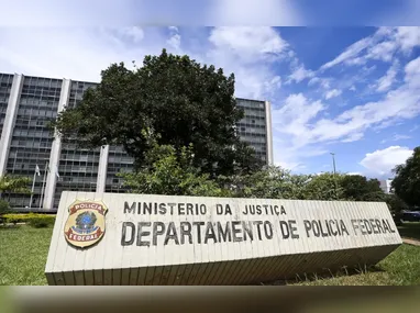 Fachada da escola onde as alunas estudam