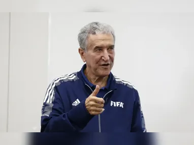 Carlos Alberto Parreira está internado com problemas pulmonares