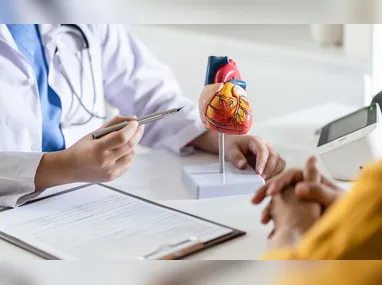 Imagem ilustrativa da imagem Perder fôlego ao subir escada pode ser sinal de insuficiência cardíaca