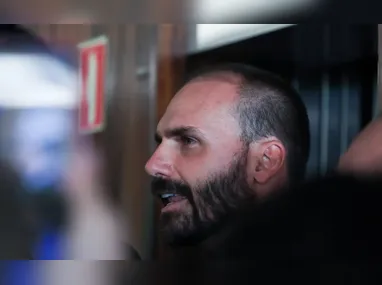 Relatório cita reservas em hotel de luxo para Hugo Motta e Ciro Nogueira; defesa de Vorcaro não se manifestou