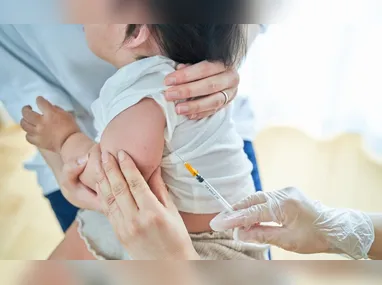 Imagem ilustrativa da imagem SUS vai ofertar nova vacina pneumocócica para crianças
