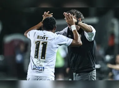 Gabriel Pec é uma das novidades no Cruzeiro após a pausa e pode fazer sua estreia oficial contra o Internacional