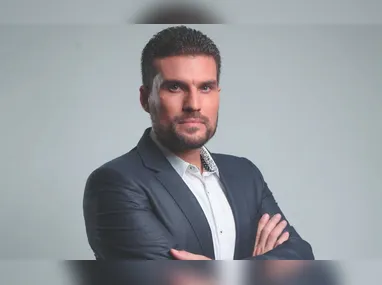 Participante do reality, exibido pela TV Tribuna/Band, fica surpreso com temática romântica