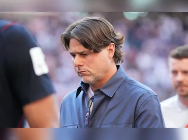 O meio-campista Johan Manzambi durante confronto contra o Canadá