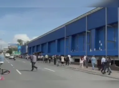 Grupo estava às margens do rio Scioto, em Powell, quando um nadador começou a se afogar e outras pessoas entraram para tentar ajudá-lo.