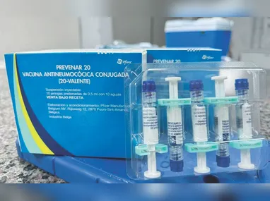 Grávida recebe dose da vacina