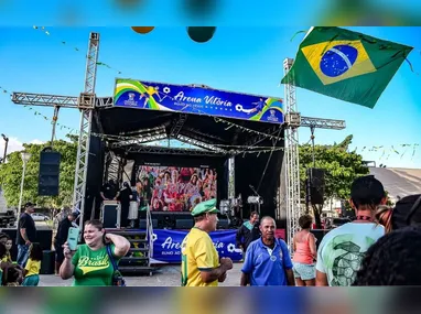 Imagem ilustrativa da imagem Vitória terá telões para transmitir jogos do Brasil na Copa; confira locais