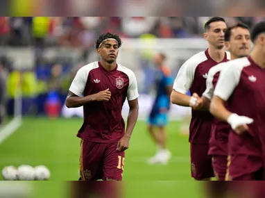 O técnico Didier Deschamps, da França, na partida entre França e Espanha válida pelas semifinais da opa do Mundo 2026, em Arlington, perto de Dallas, nos Estados Unidos, nesta terça-feira, 14 de julho de 2026