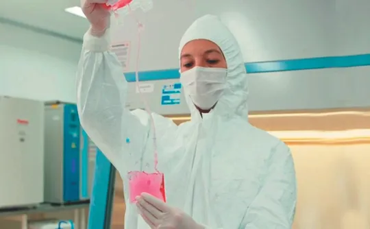 Imagem ilustrativa da imagem CAR-T Cell: terapia inovadora reduz câncer em 87% dos pacientes