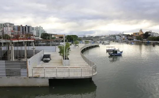 Imagem ilustrativa da imagem Primeira etapa da nova orla do Canal de Camburi vai ser inaugurada sábado