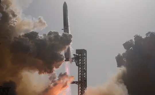 Imagem ilustrativa da imagem SpaceX lança Starship com sucesso e abre caminho para voo orbital