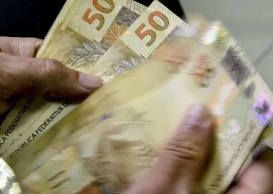 Imagem ilustrativa da imagem 74% dos trabalhadores com consignado CLT têm dois ou mais empréstimos ativos