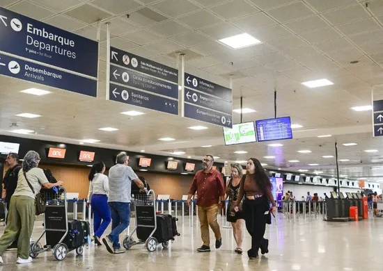 Imagem ilustrativa da imagem Aeroporto de Vitória cresce 14% em passageiros em 2026