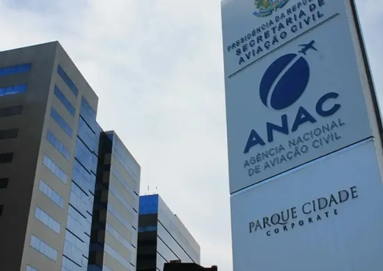 Imagem ilustrativa da imagem Anac alerta para risco de trote com óleo de avião após morte de piloto