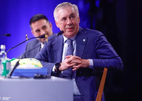Imagem ilustrativa da imagem Ancelotti avisou CBF sobre contato da Itália, mas não cogitou saída