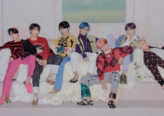 Imagem ilustrativa da imagem BTS desiste do Grammy 2027 e critica divisão da música por idioma