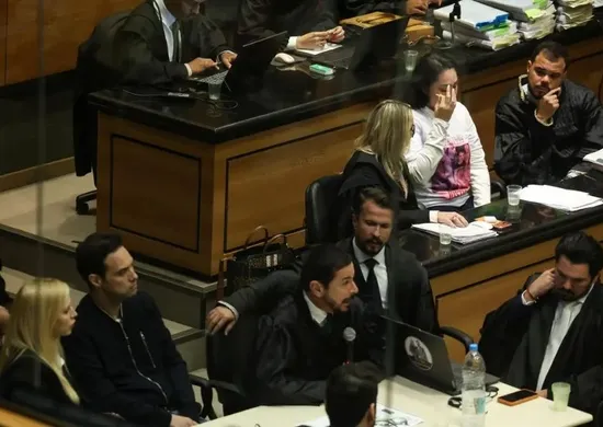 Imagem ilustrativa da imagem Babá do menino Henry Borel relata suspeitas contra Jairinho no 7º dia de julgamento