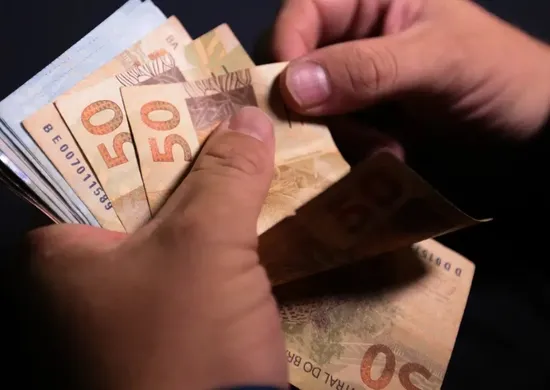 Imagem ilustrativa da imagem Caixa começa a pagar Bolsa Família de junho