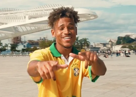 Imagem ilustrativa da imagem Capixaba Kael Santana lança funk sobre mulher e futebol