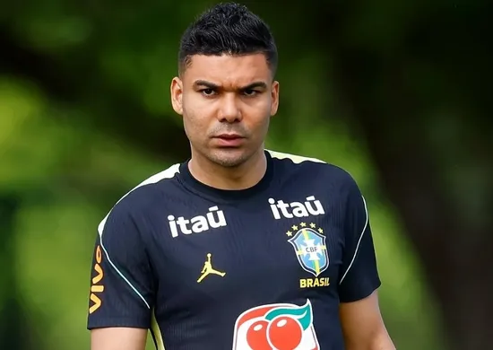 Imagem ilustrativa da imagem Casemiro acerta com Inter Miami e deve jogar com Messi