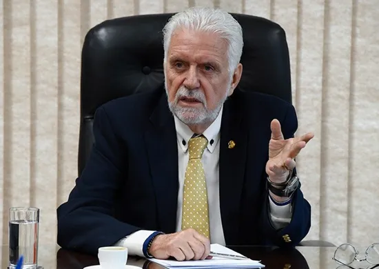 Imagem ilustrativa da imagem Caso Master: PF cumpre buscas contra Jaques Wagner, líder do governo no Senado