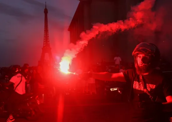 Imagem ilustrativa da imagem Comemoração de título do PSG tem 416 detidos e ao menos 7 policiais feridos