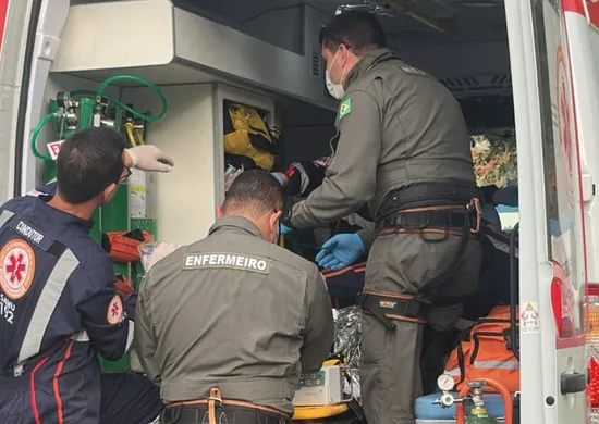Imagem ilustrativa da imagem Criança de 7 anos sofre queimaduras graves e é transferida de helicóptero