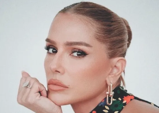 Imagem ilustrativa da imagem Deborah Secco: "A minha vida real é soberana e maior"