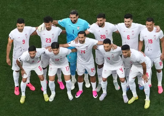 Imagem ilustrativa da imagem Delegação do Irã enfrenta problemas para sair dos EUA após estreia na Copa do Mundo