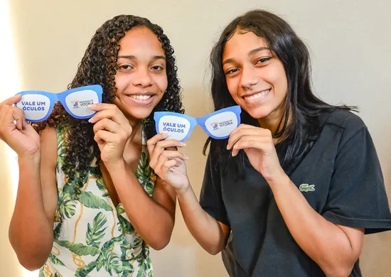 Imagem ilustrativa da imagem Dia da Saúde Ocular: Vitória realiza ações nas escolas e já entregou mais de 3 mil