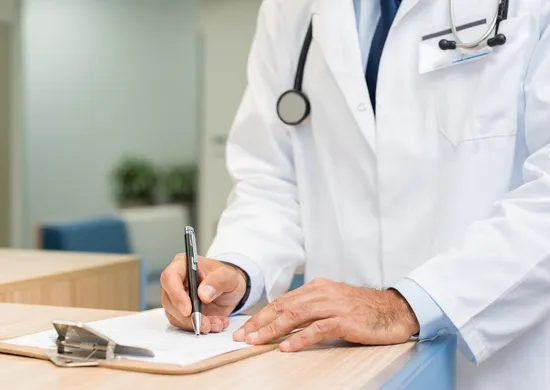 Imagem ilustrativa da imagem Empresas veem excesso de licenças médicas em consulta online