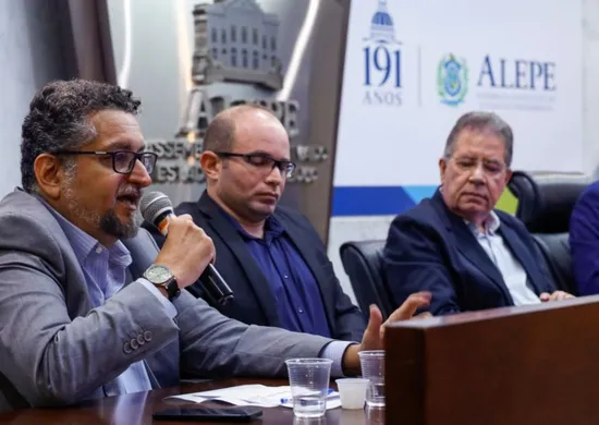 Imagem ilustrativa da imagem Fim da taxa das blusinhas: Alepe debate riscos para o Polo de Confecções