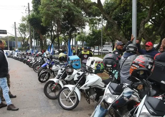 Imagem ilustrativa da imagem Governo prepara linha de crédito para motociclistas de aplicativos
