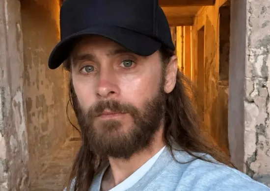 Imagem ilustrativa da imagem Jared Leto é acusado de agressão sexual por dez mulheres em documentário