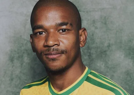 Imagem ilustrativa da imagem Jayden Adams, que disputou a Copa do Mundo pela África do Sul, morre aos 25 anos