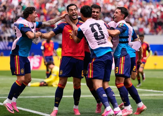 Imagem ilustrativa da imagem Merino projeta duelo entre Espanha e França nas semis da Copa: 'Igual para igual'
