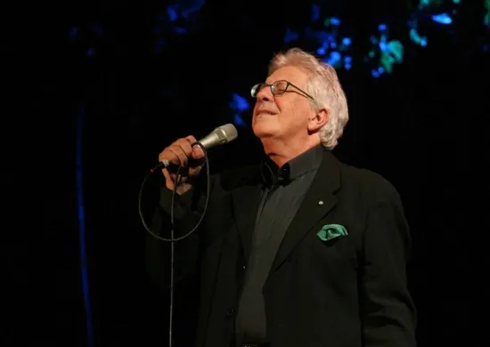 Imagem ilustrativa da imagem Morre cantor e compositor Peppino Di Capri, do sucesso 'Champagne', aos 86 anos